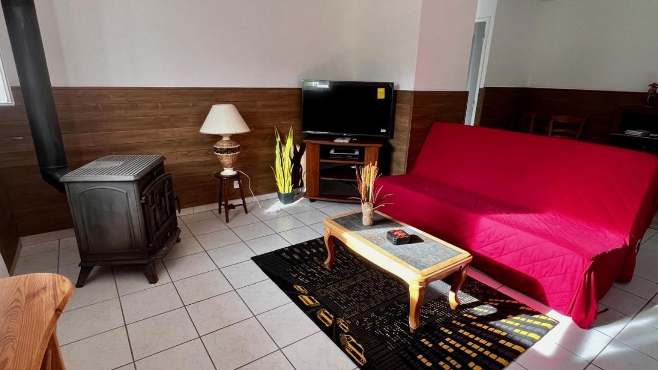 Superbe Appartement Aubessagne ภายนอก รูปภาพ