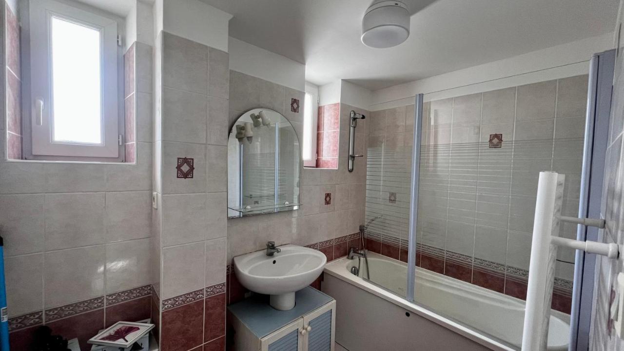 Superbe Appartement Aubessagne ภายนอก รูปภาพ