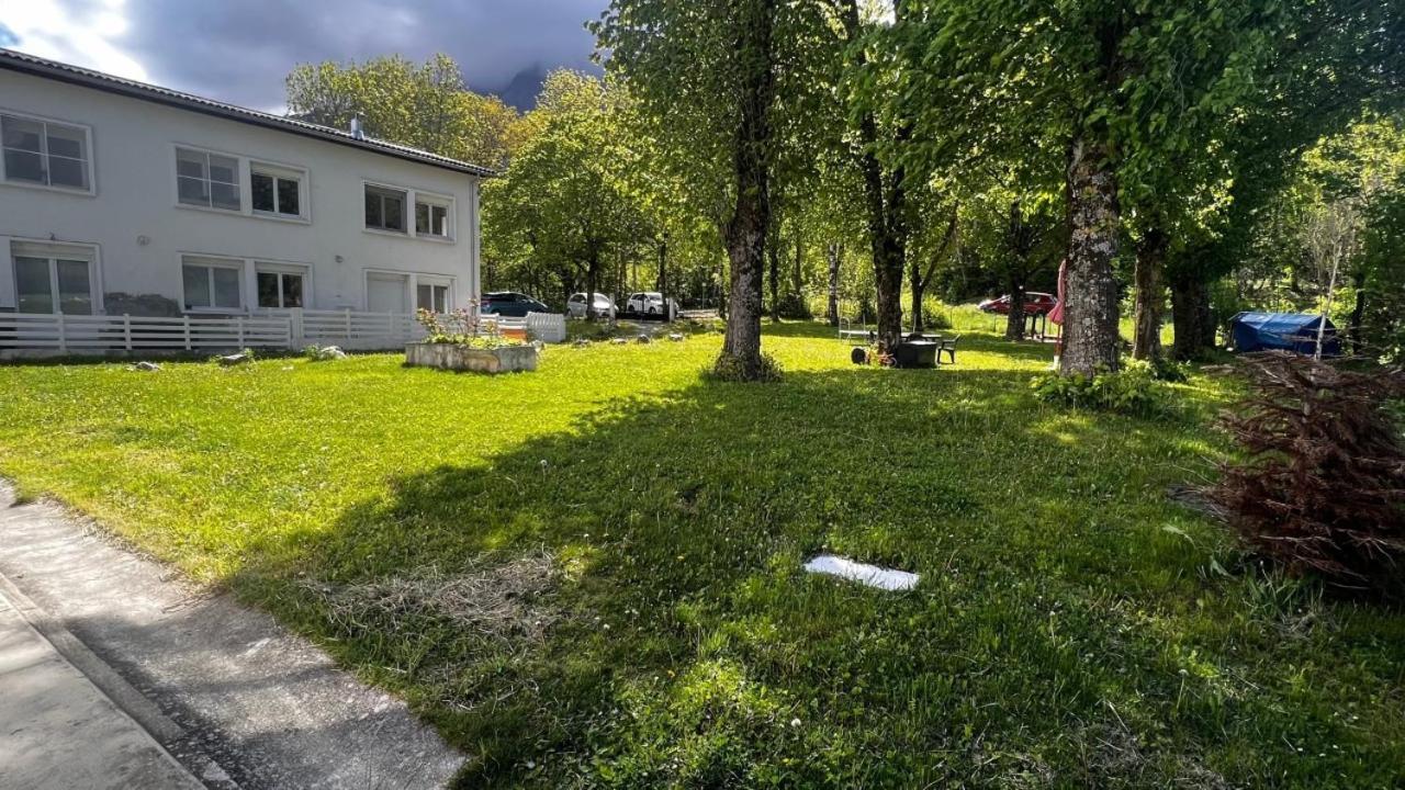 Superbe Appartement Aubessagne ภายนอก รูปภาพ